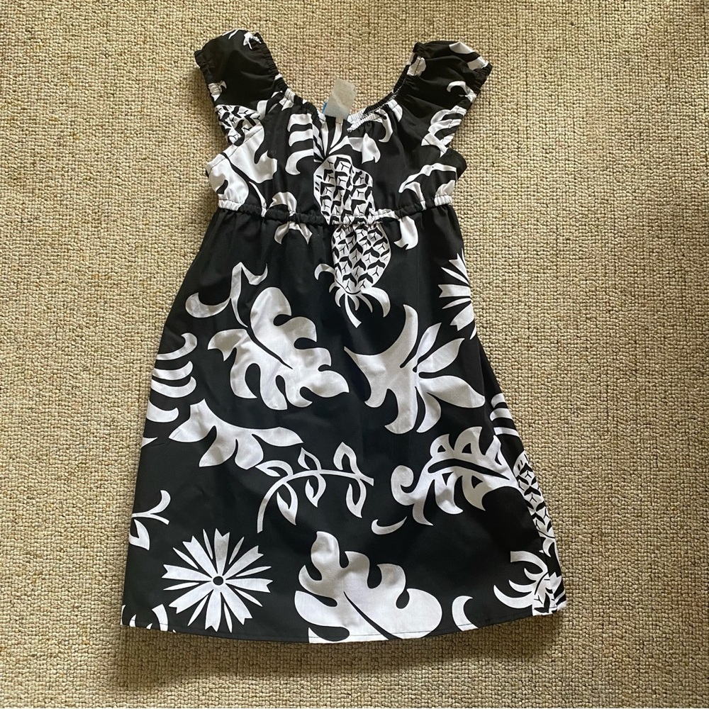 Black Hawaiian print dress